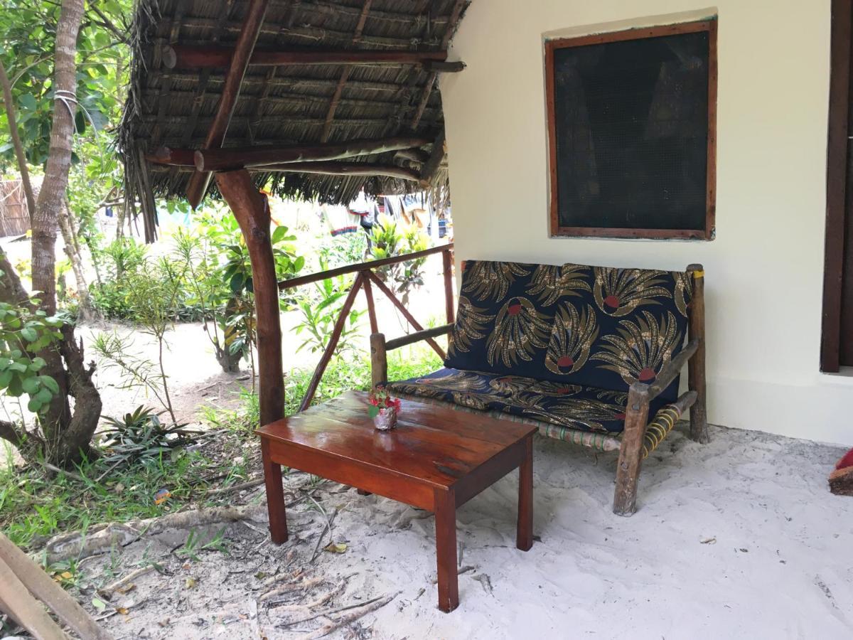 Mount Zion Lodge Michamvi Kae Room photo