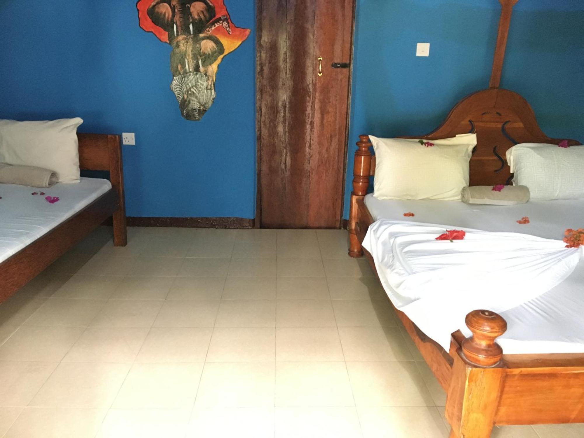 Mount Zion Lodge Michamvi Kae Room photo